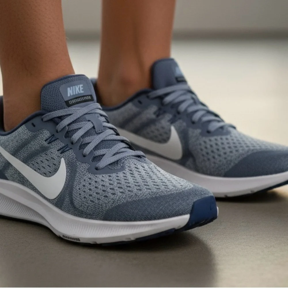 Nike Kid's Free RN 2017 (Size 6) Gray & Blue